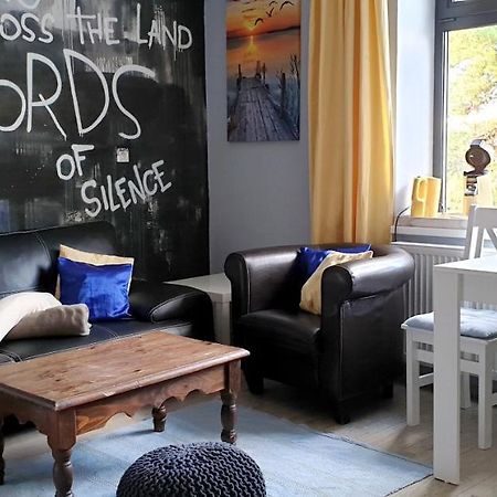 2 Bedrooms House With Enclosed Garden And Wifi At Slezska オストラヴァ エクステリア 写真