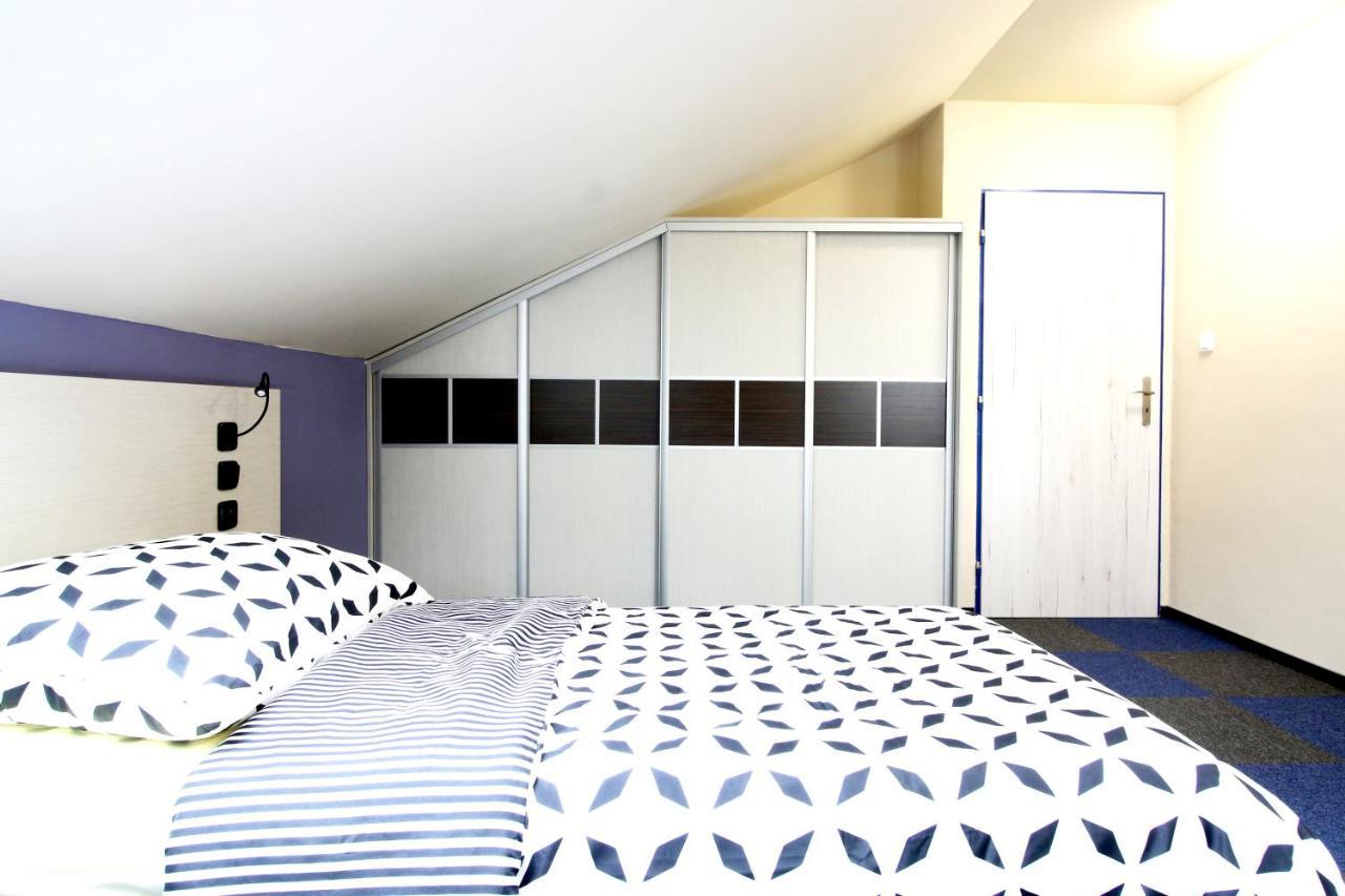 2 Bedrooms House With Enclosed Garden And Wifi At Slezska オストラヴァ エクステリア 写真