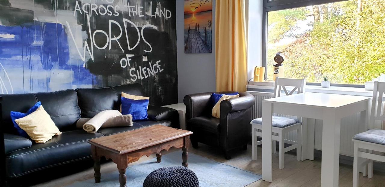 2 Bedrooms House With Enclosed Garden And Wifi At Slezska オストラヴァ エクステリア 写真